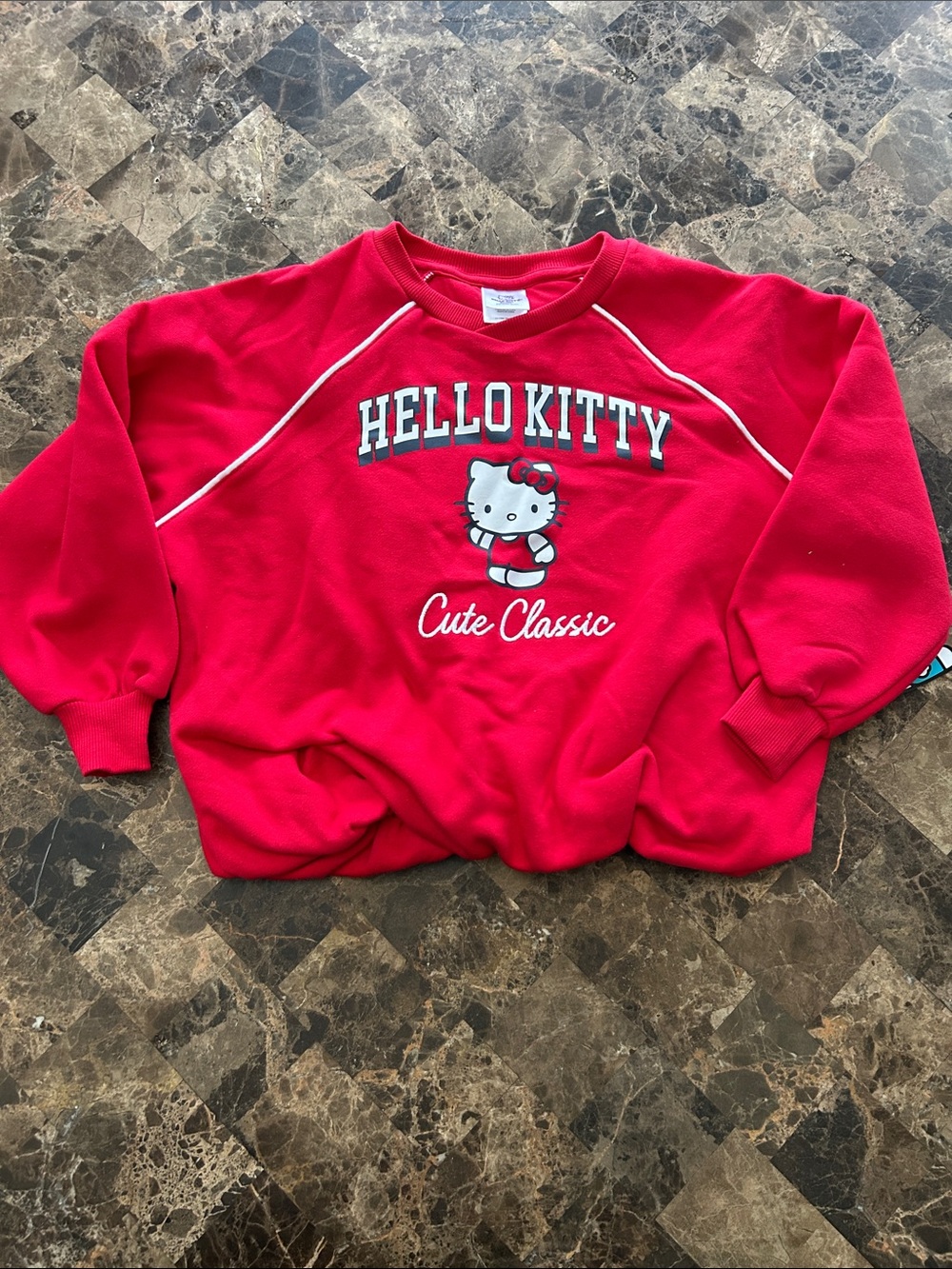 NWT 🆕 Hello Kitty Girls Red Sweatshirt 7-8 yrs - Cute Classic Oversized Crewneck